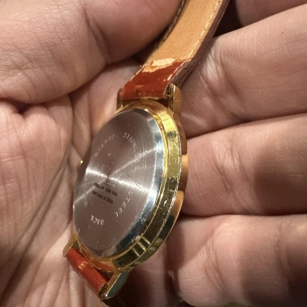 Working Chiral Quartz with Red/Brown Strap Ladies Watch 37mm New Battery Fit 7.5